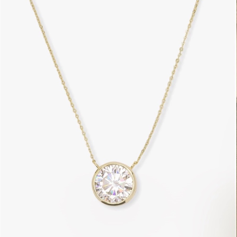 MELINDA MARIA Mama Baroness Pendant